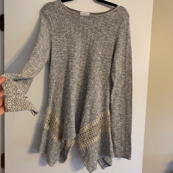 Sweater - Picture 2 of 4